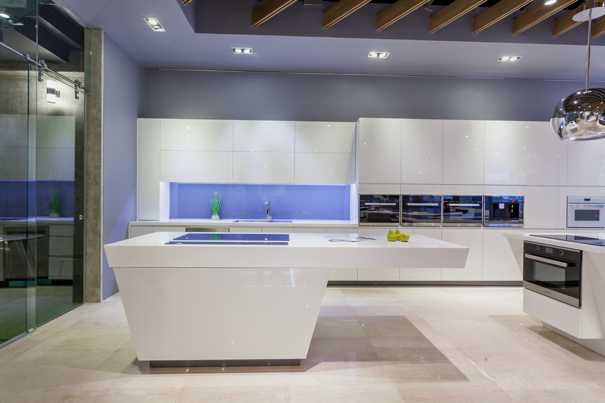 Armadio da cucina bianco lucido