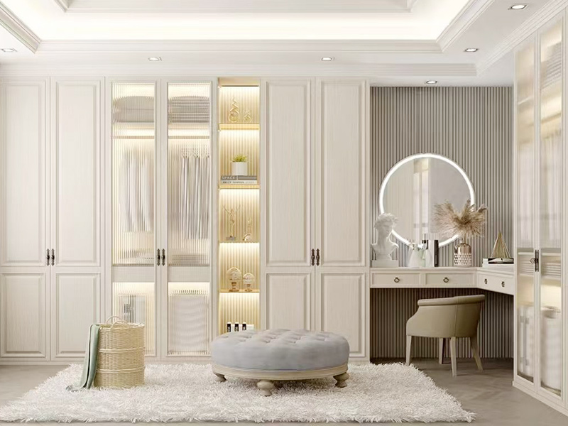 French Style White Walk-in Closet